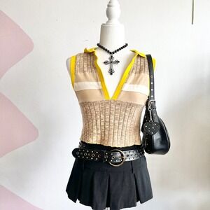 Grunge Top, 90s Inspired, Preppy, Y2K Vibes,‎ Retro, 70s, Medium
